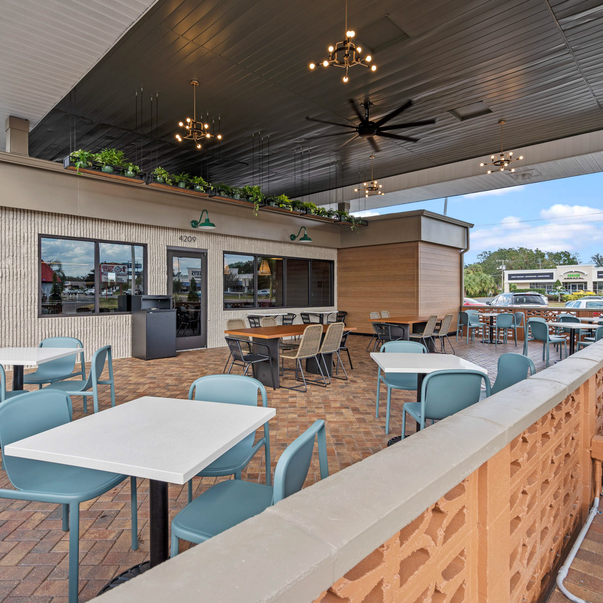 Building and designing new commercial spaces in Keystone, FL